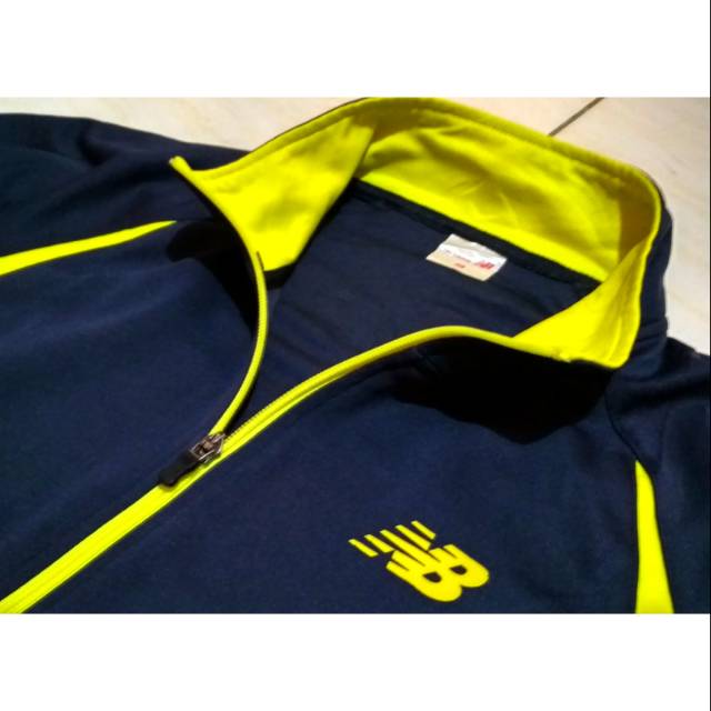 Jaket New Balance Tracktop Original