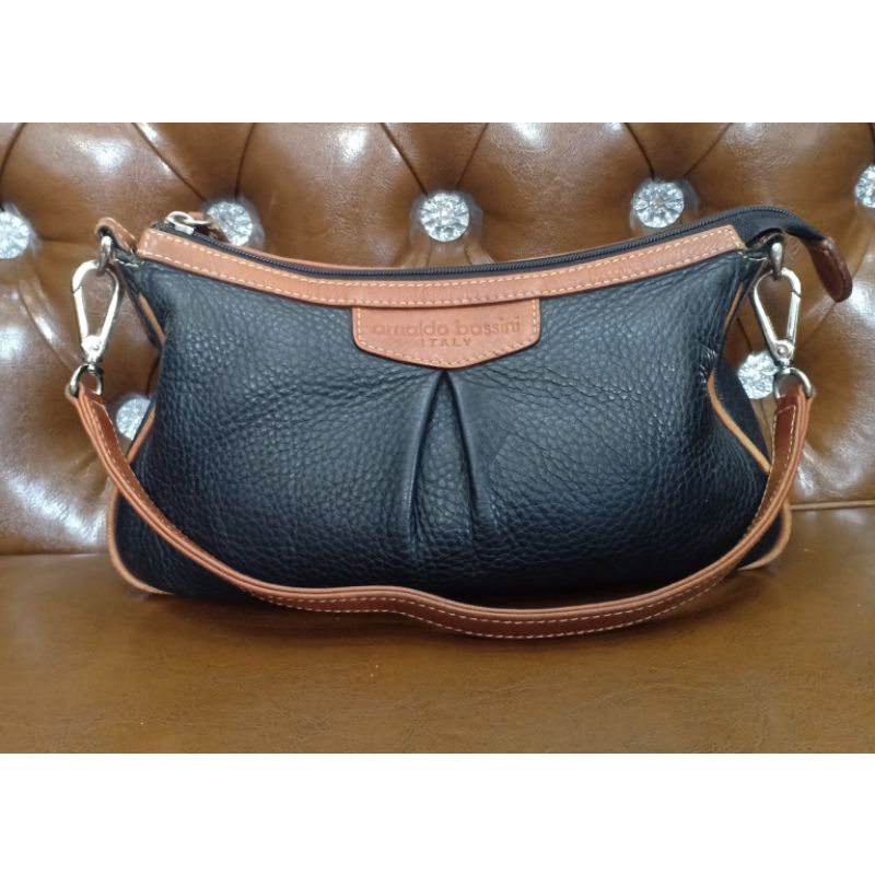 tas shoulder cantik Arnaldo bassini