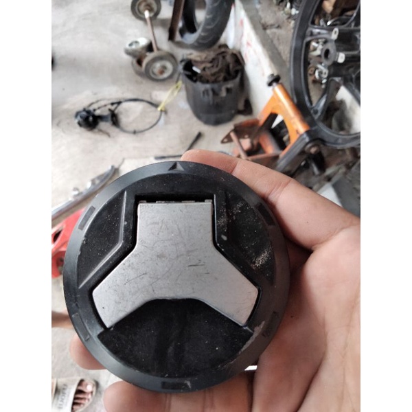 tutup tangki Yamaha nmax Original