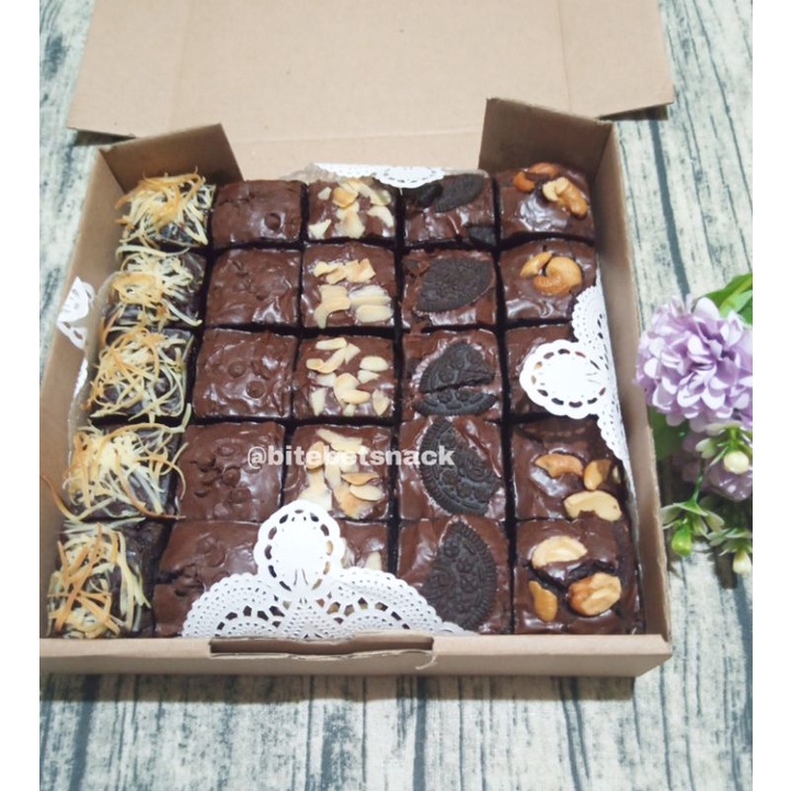 

FUDGY BROWNIES