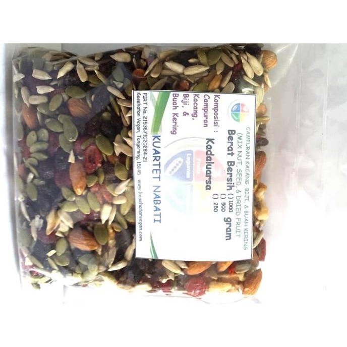 

Promo Campuran Kacang, Biji, & Buah Kering / Original Mix Nut 500 Gr