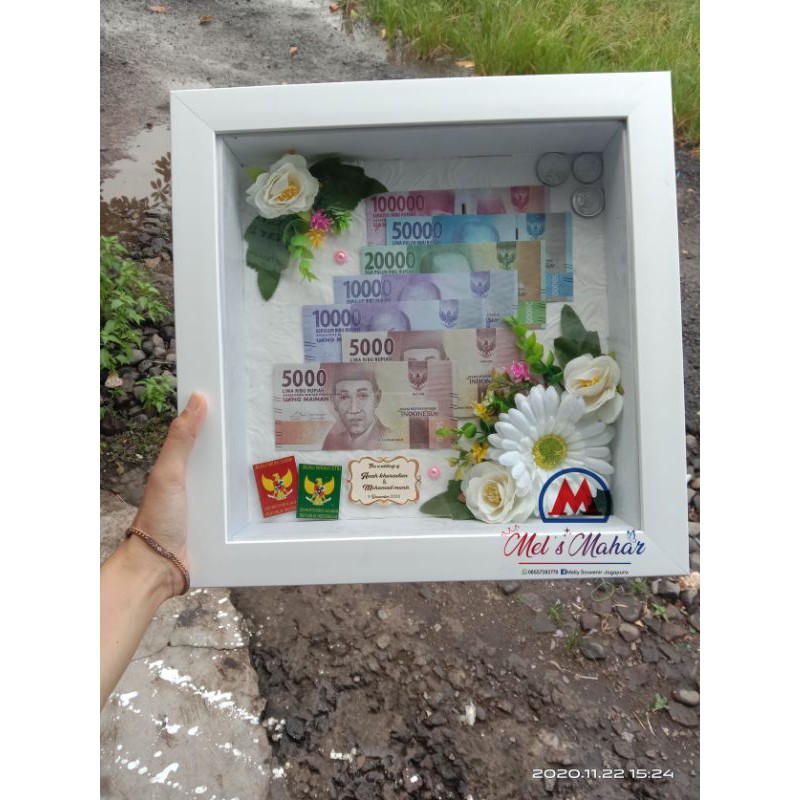 

mahar simpel uang kertas ukuran 30x30 cm