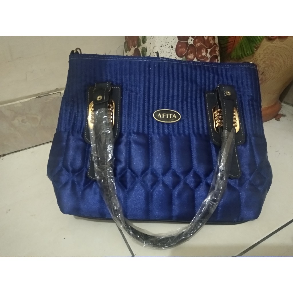 Tas Selempang Emak Emak  Bahan Tas Di Jamin Tahan Lama...