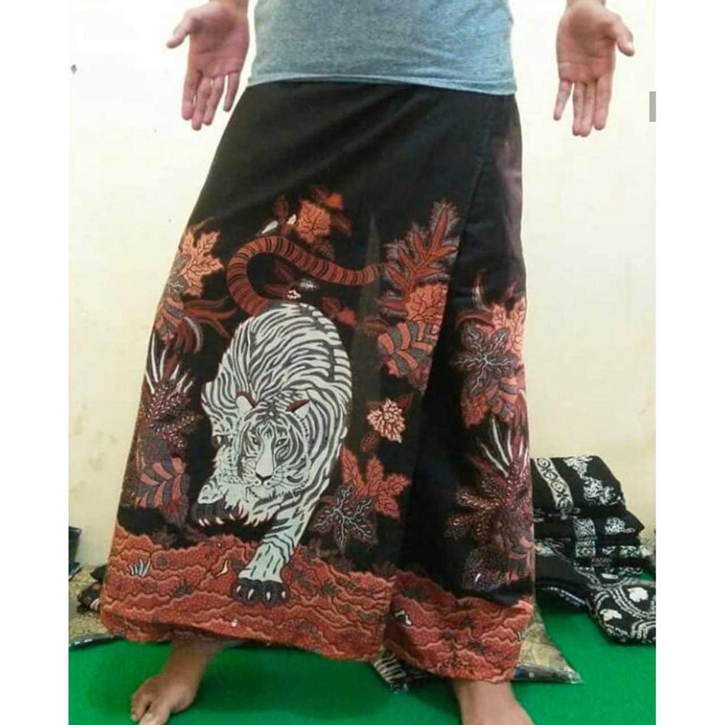 Sarung Celana Batik motif macan putih