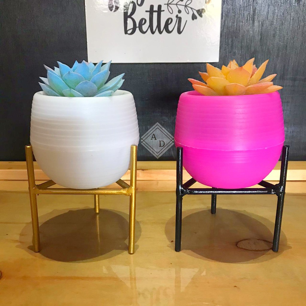 Jual Standing Pot Bunga Besi / Tempat Pot Bunga Besi / Pot Plastik