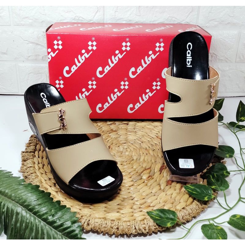 Sandal wedges wanita / Calbi / Sandal pesta / sandal kode A01