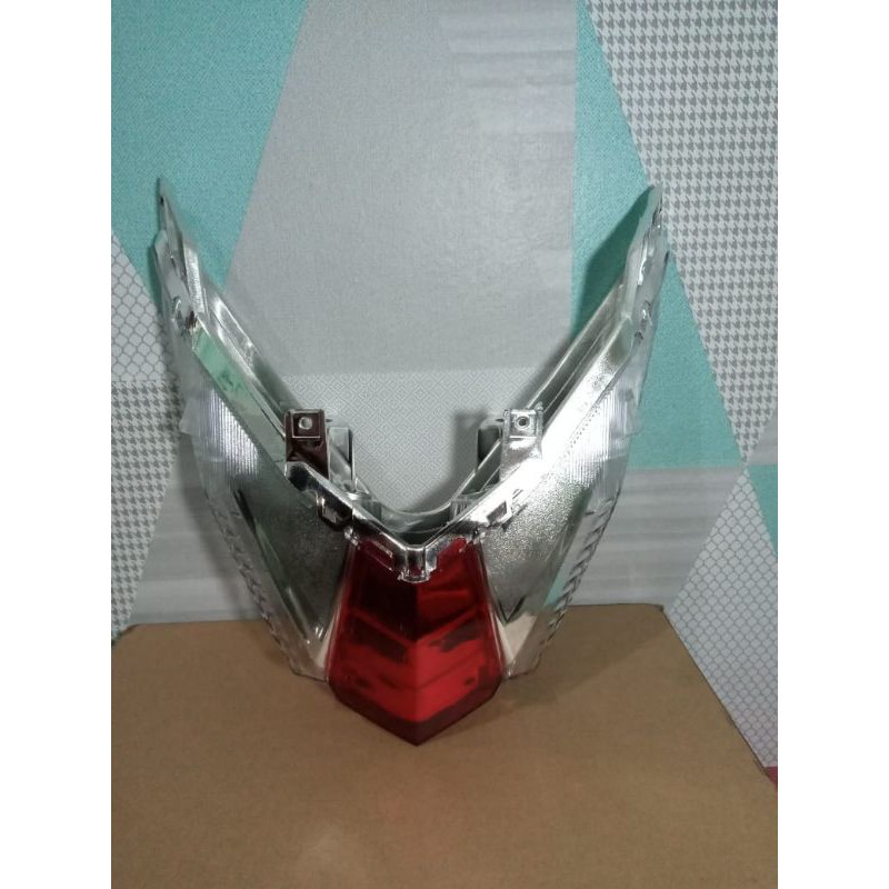 lampu belakang stop vario 125 150 2015-2017