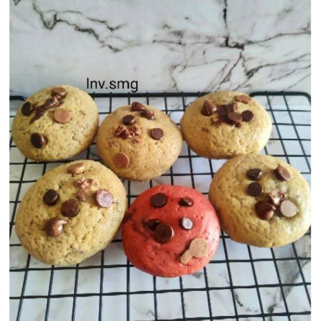 

Hampers Medium Soft baked Cookies - 5 & 10 pcs