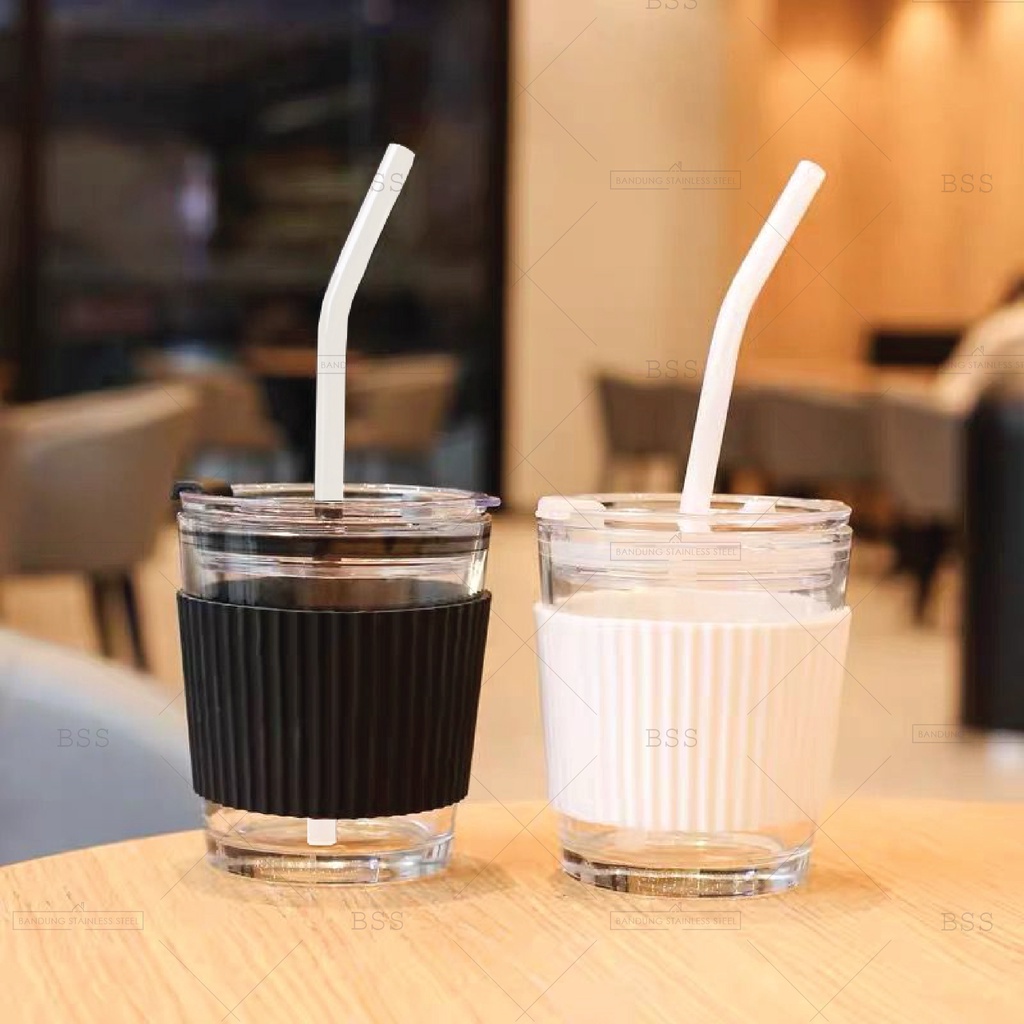 Gelas Minum Kopi Tumbler 350ml Anti Panas Kaca Glass Dengan Sedotan Silikon Simple Elegan Milk Cup