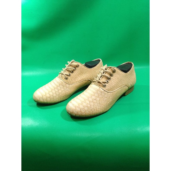 sepatu pantofel Christian louboutin ORI Size 40