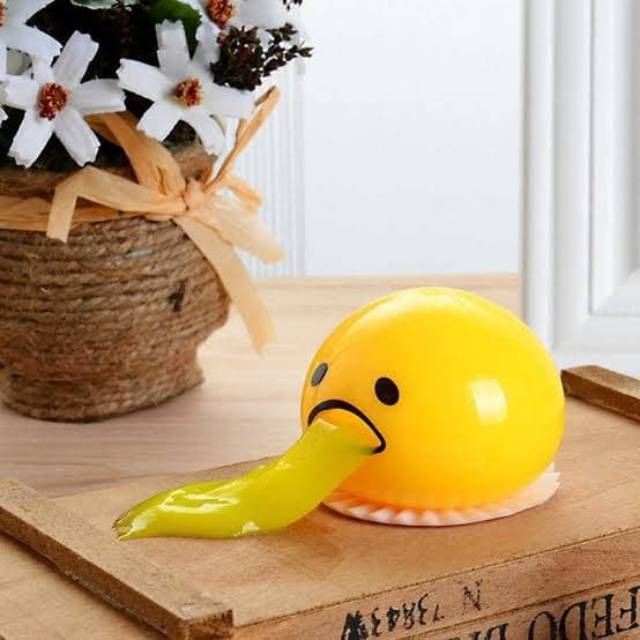 GUDETAMA TOY Squishy+ slime TERMURAH (vomit egg yolk )