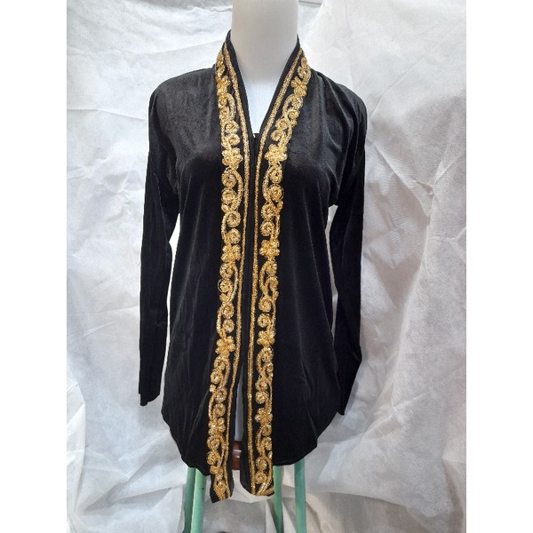 kebaya bludru hitam payet