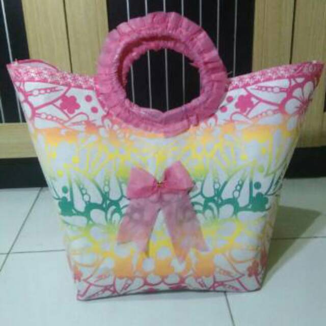 (1Lsn =12 pcs)Tas hajatan batik mewah (EBP)