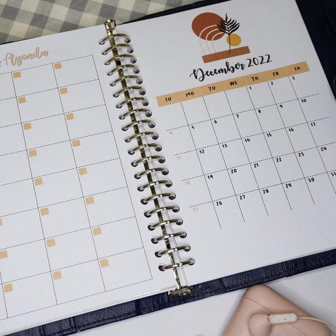 

2.2 Terlaris Loose Leaf Kalender 2022 | Kalender 2022 | Journal Kalender 2022 | TRENDING | TERBARU LAGI |