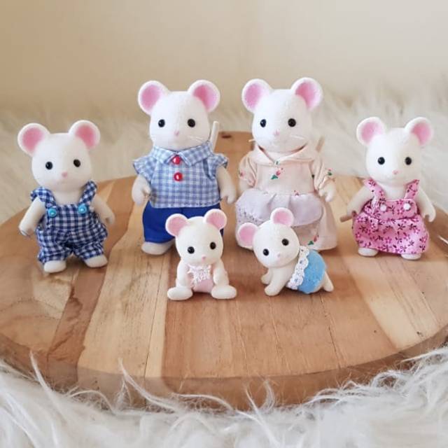 sylvanian white mouse flair version