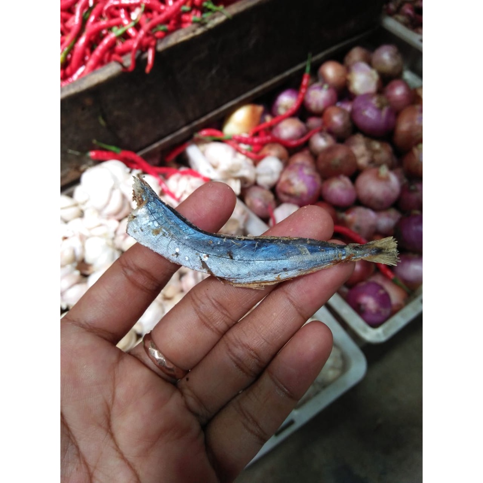 

BADA ABUIH/ IKAN ASIN REBUS