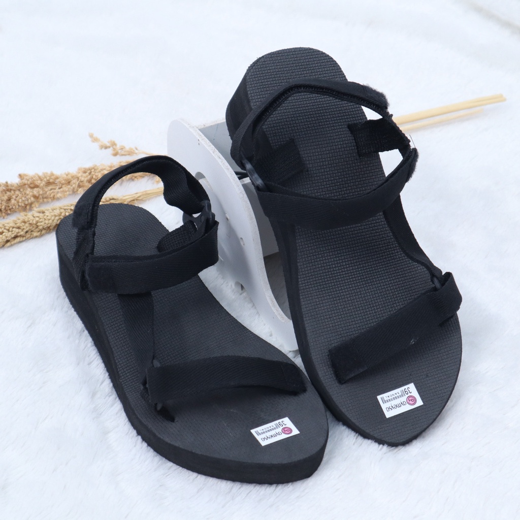 TEVI Wedges sandal tali import warna hitam sendal wedges gunung wanita casual tinggi 4 cm harga dijamin murah