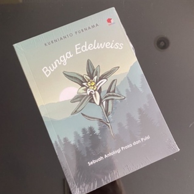 PRELOVED Novel Bekas / Novel Murah - Bunga Edelweis (MASIH DIPLASTIK!)