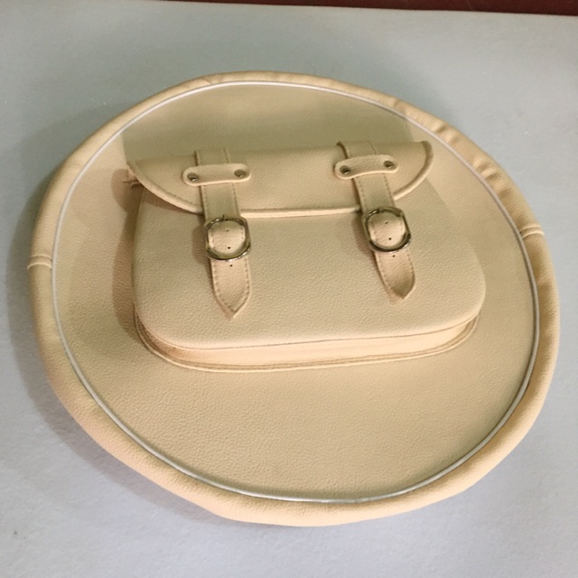 Cover ban vespa atau pelindung ban serep vespa