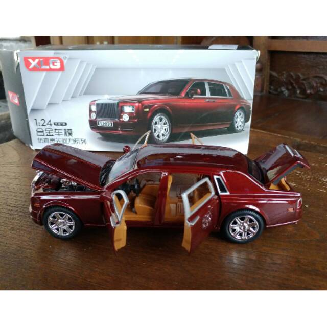 Diecast Roll Royce Phantom red