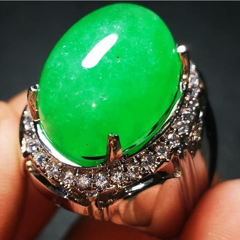 Jadeite jade ( giok burma) tipe C + memo