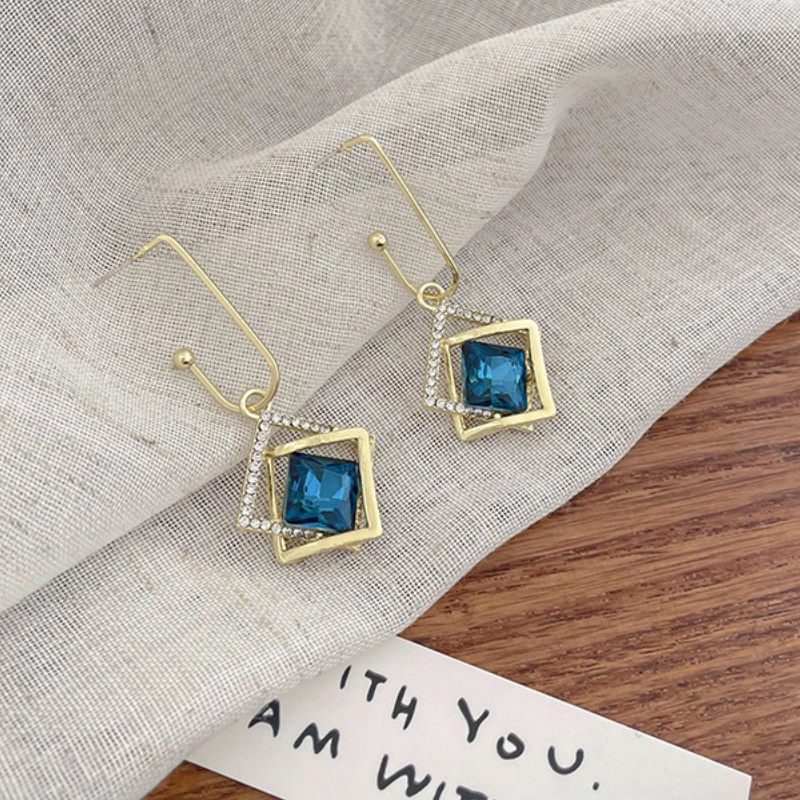 Anting Tusuk Model Pita Warna Biru Untuk Wanita