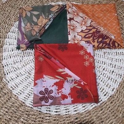 Segiempat Motif Instan Resleting Dagu / Hijab Zipper Motif Segiempat Instan