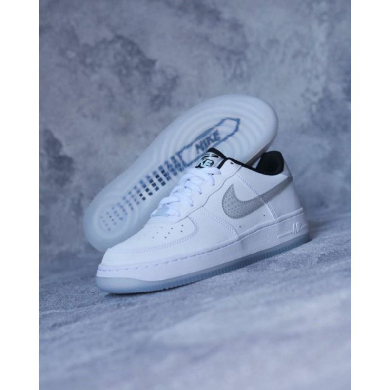 Jual SEPATU SNEAKERS NIKE AIR FORCE 1 