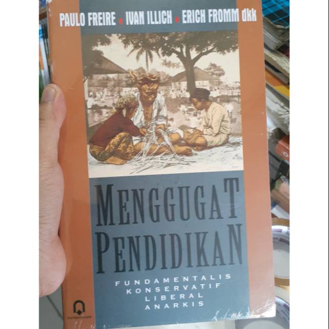 MENGGUGAT PENDIDIKAN