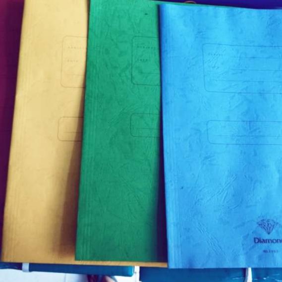 

Miliki - MAP KERTAS/ MAP FOLDER KERTAS DIAMOND TYPE 5002 ✔