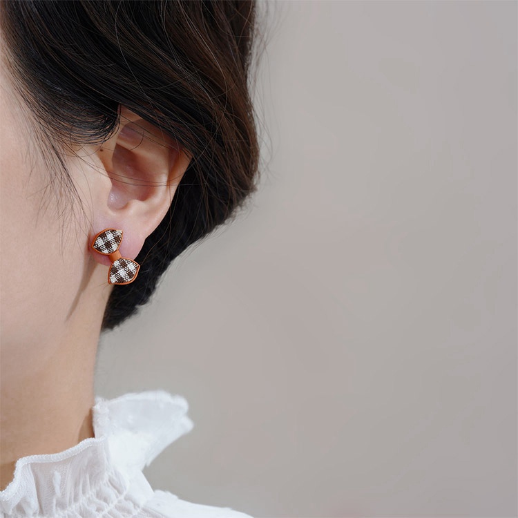 Anting Busur Daisy Kecil Aksesoris Telinga Wanita Korea Lucu