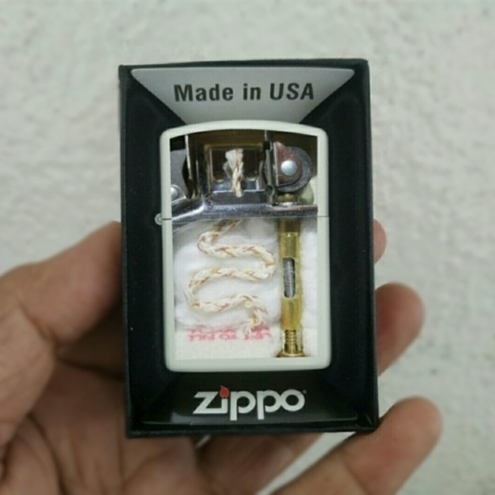 Korek Api Zippo Keren Limited Motif Gambar Transparan