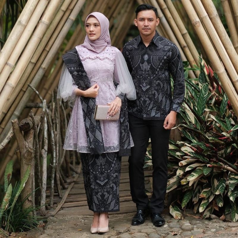 LUNA KEBAYA COUPLE BATIK KEBAYA CEWE COWO ARUNIKA SETELAN KEBAYA BAJU SARIMBITAN TUNANGAN BAJU WISUDA TERBARU BAJU TRADISIONAL JAWA COUPLE LEBARAN TERBARU KOPEL COWO CEWE BAJU COUPLE KONDANGAN TERBARU