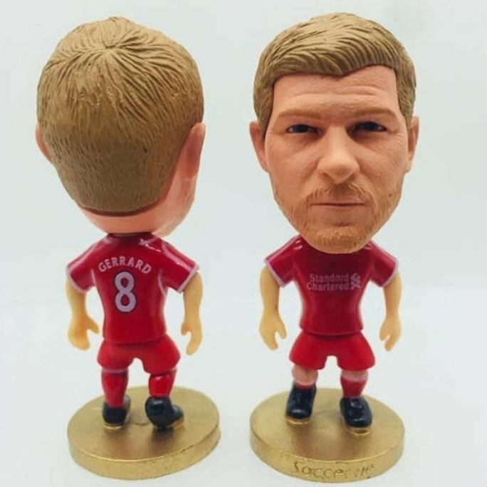 Steven Gerrard - Liverpool - Soccerwe Kodoto - Action Figure Miniatur