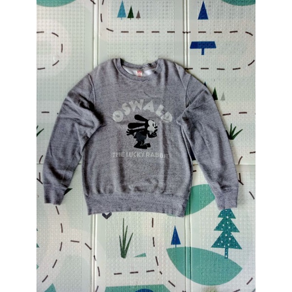 sweeter crewneck UNIQLO DISNEY second original