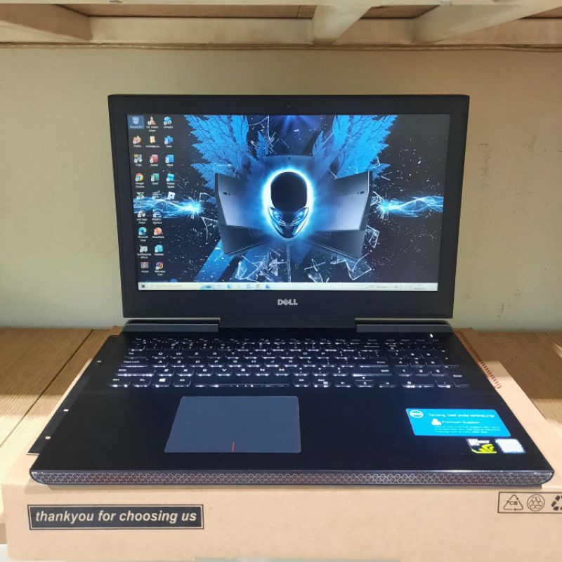 Laptop Gaming Dell 15- 7000 P65F Cor i7-7700HQ Ram 20GB SSD 256GB Nvdia GTX1050Ti dedicated 4GB