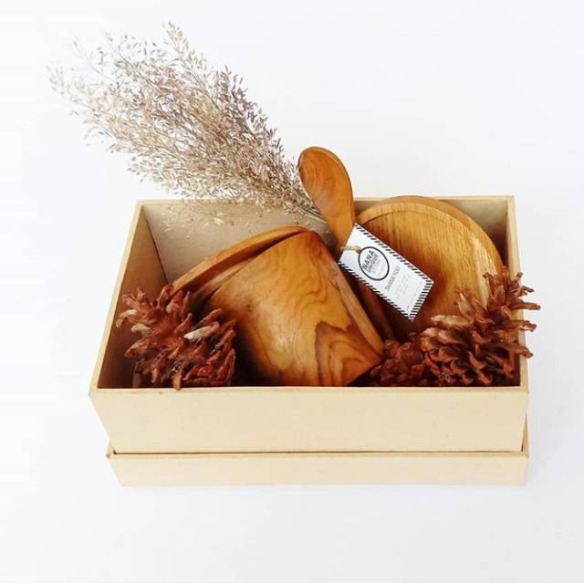 

HAMPERS ULANG TAHUN WISUDA SOUVENIR WEDDING GIFT BOX KADO PERNIKAHAN HADIAH ANNIVERSARY ULTAH MURAH