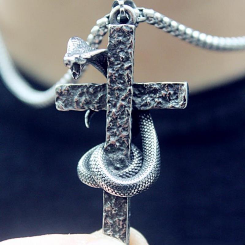 Cold wind men's snake cross pendant necklace Men's domineering jewelry accessories necklace