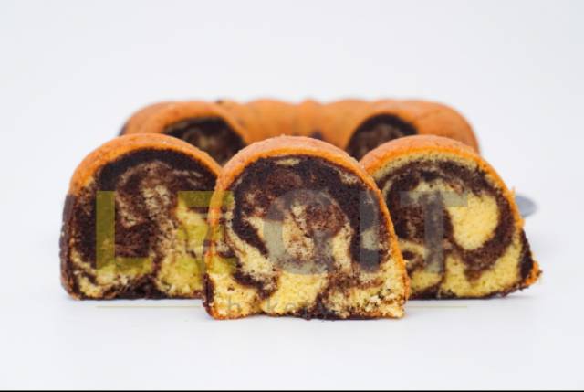 

Premium Full Wijsman Marmer Cake / Bolu Marmer ( Marble Cake )