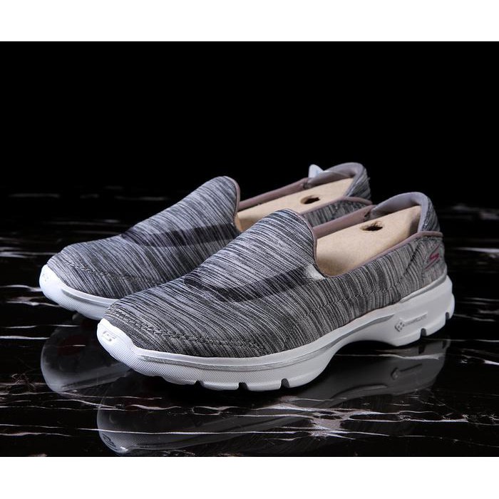 SEPATU SKECHERS RENEW 2 COD