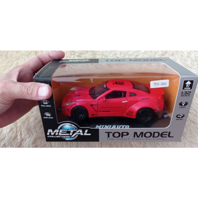 Mobil diecast Nissan GTR