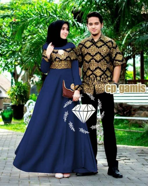 CP YASMIN BATIK COUPLE MUSLIM BATIK PRADA MOSCREPE PASANGAN KEMEJA DAN GAMIS MAXY KR ADA VIDEO REAL PICT