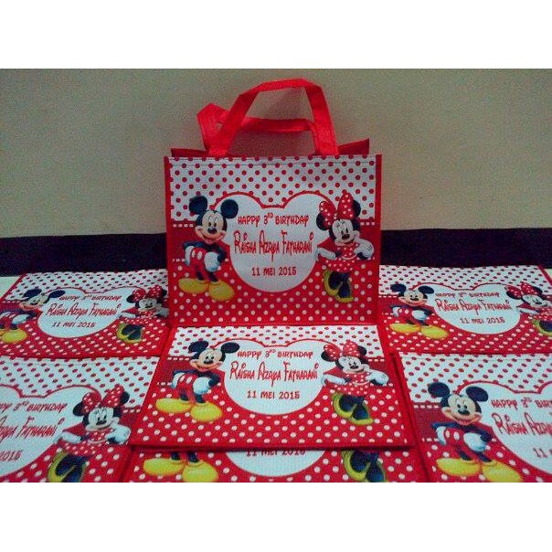 

Tas Goodie Bag Ulang Tahun Acara Syukuran DLL