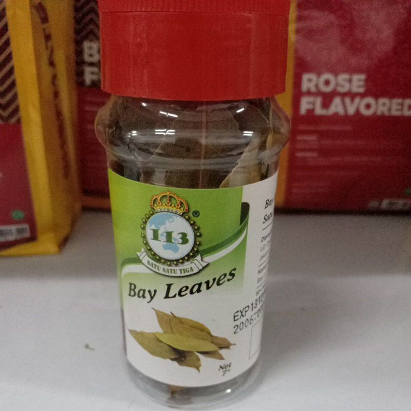 

Bay leaves 7gr bumbu kering dry herbs bays leaf leaft daun salam