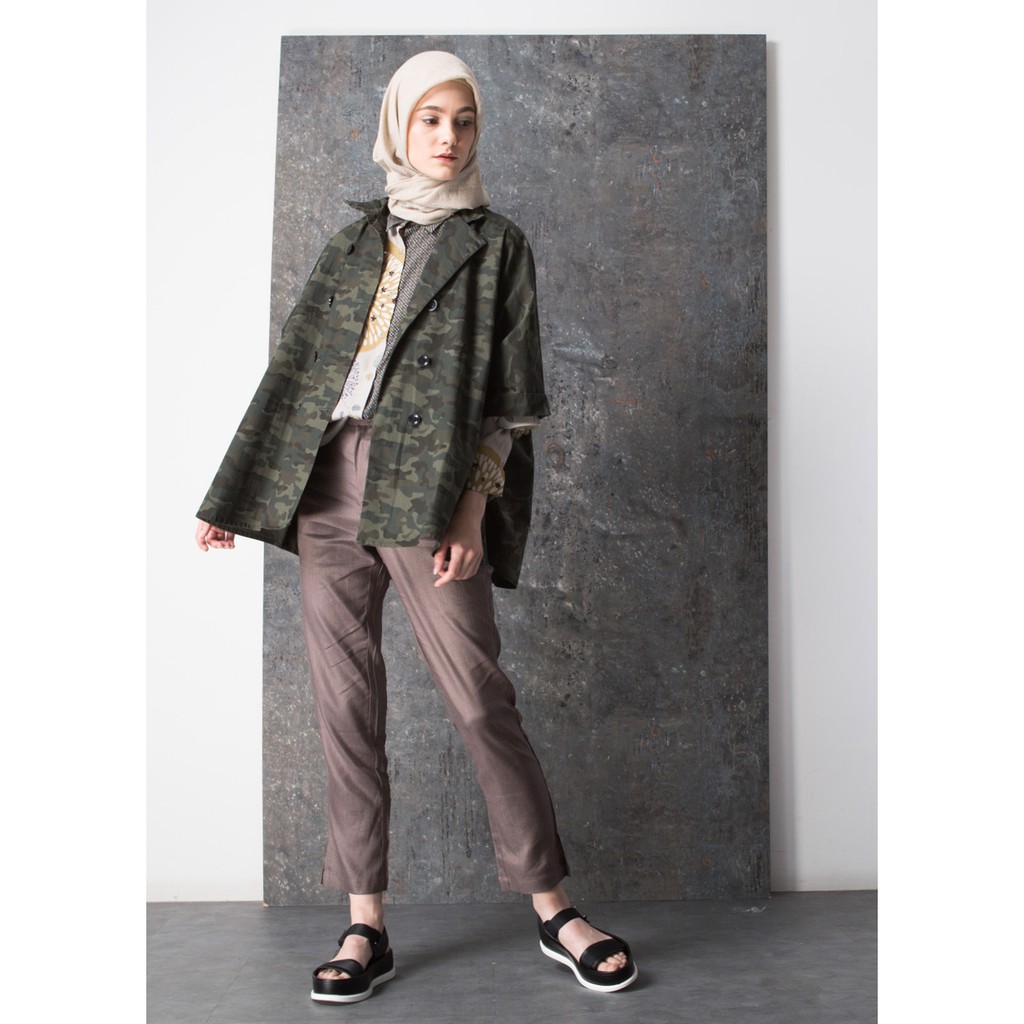 

Leah Camouflage Jacket Olive