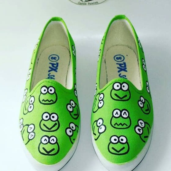 

SEPATU LUKIS BEBAS DESAIN CUSTOM NAMA GAMBAR KUALITAS RAPI CEPAT 6