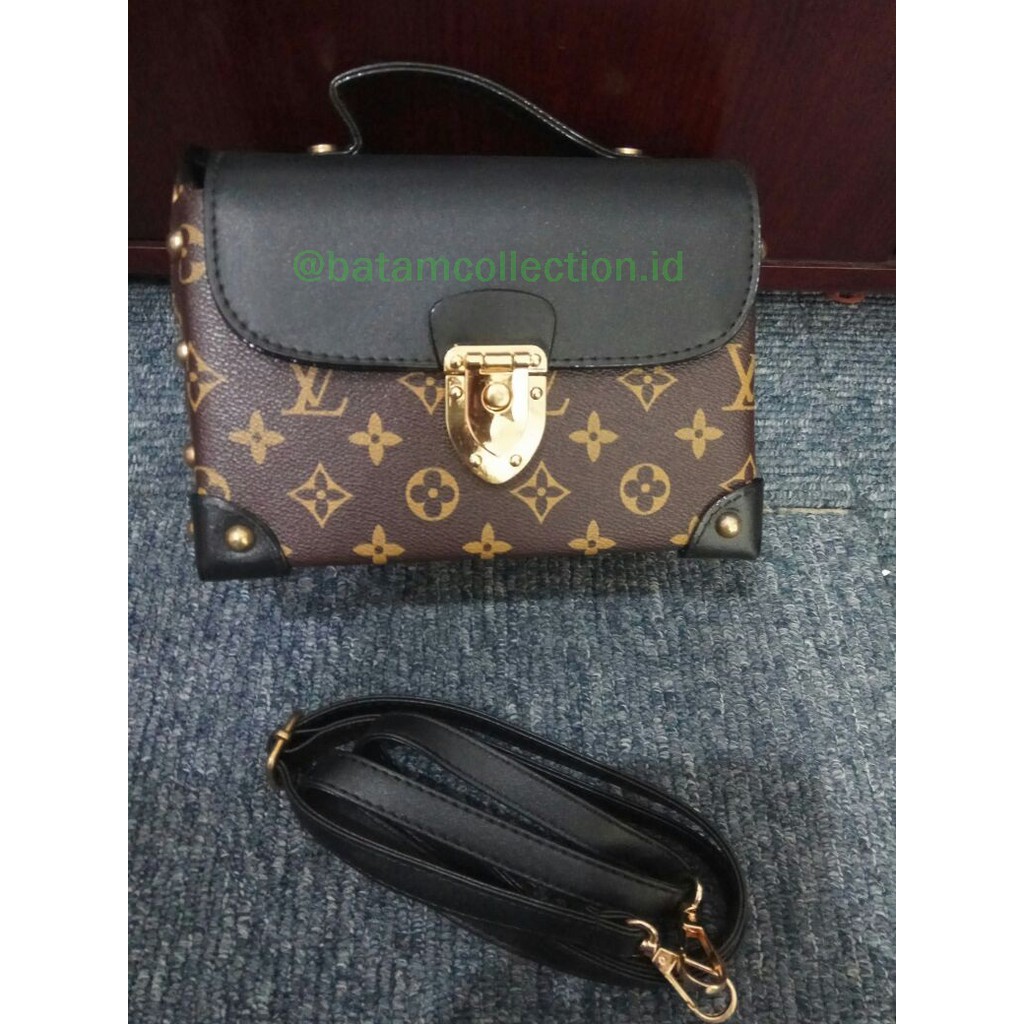 BEST SELELR  TAS BRANDED BATAM SUPPLIER TANGAN PERTAMA TAS LV CAMERA BOX 690