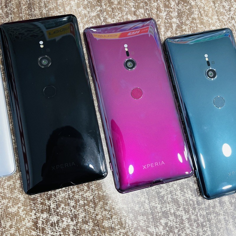 Sony Xperia XZ3 4/64GB MULUS TERBAIK