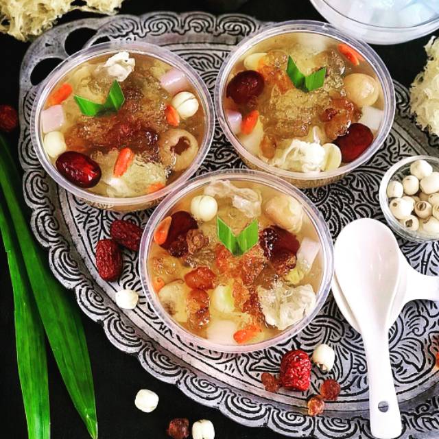 

Peach Gum Dessert
