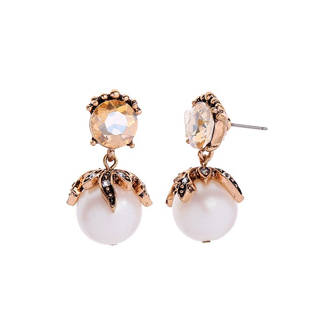 LRC Anting Tusuk Fashion Gold Flower Pearl Earrings F67622